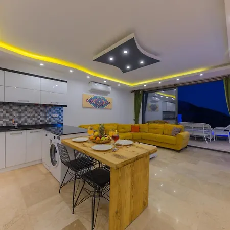 Gloss Kapali Isitmali Havuzlu Tatil Villasi Villa Kas