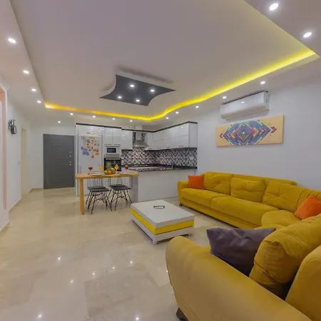 Gloss Kapali Isitmali Havuzlu Tatil Villasi * Kas